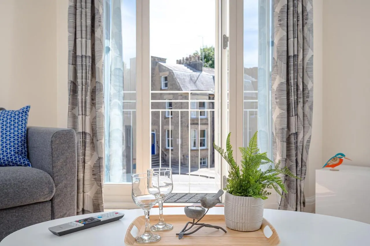 2 Bedroom City Centre Townhouse - With Parking Cambridge  0*, Cambridge (Cambridgeshire) United Kingdom